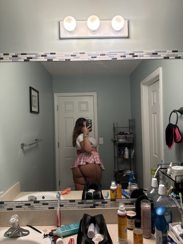 Spoiledbrat69 Profile picture