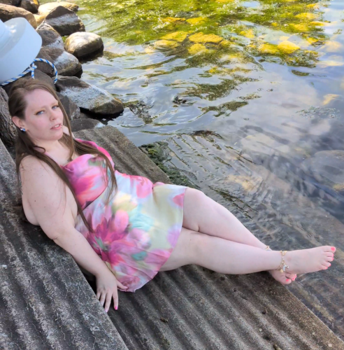 Goddesslilbarefootbunny Profile picture
